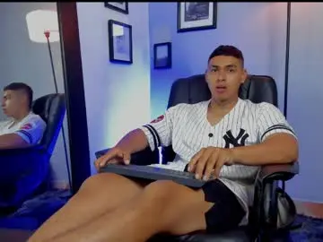 Chaturbate Best live sex cam show of ronnie_canford