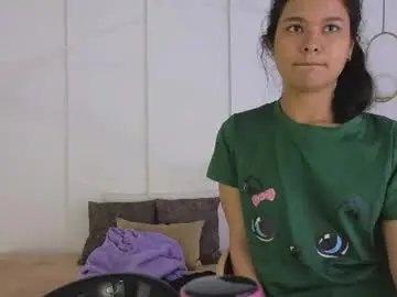 Chaturbate Live Sex Cam of sexychanell_18