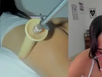 Chaturbate Sex Cam of sofi__velez_