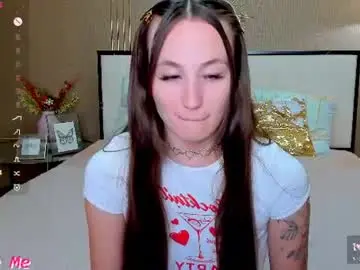 Chaturbate Nude Webcam of honeybuns_lizzy