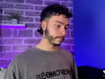 Chaturbate Live Porn of noah_ricci_