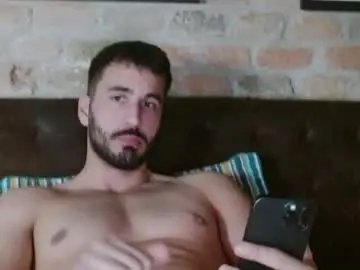 Chaturbate Free Porn Cam of hornyasfuckk33