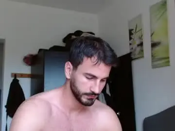 Chaturbate Free Porn Cam of hornyasfuckk33