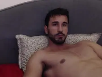 Chaturbate Live Porn of hornyasfuckk33