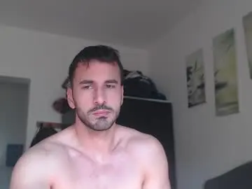 Chaturbate Live Sex Cam of hornyasfuckk33