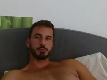 Chaturbate Live Sex of hornyasfuckk33