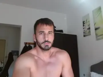 Chaturbate Live Sex Cam of hornyasfuckk33