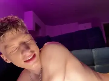 Chaturbate Free Porn Cam of andytwinkkk
