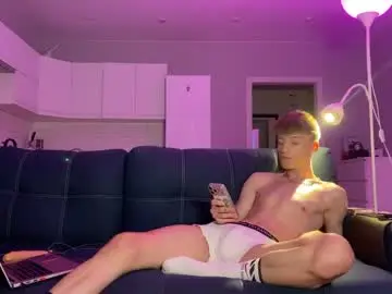 Chaturbate Adult Video Chat of andytwinkkk