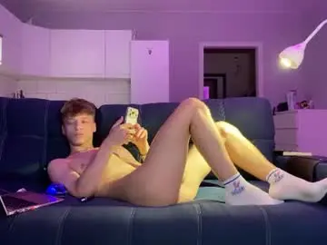Chaturbate Watch Live Sex Cams of andytwinkkk