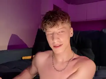 Chaturbate Free Live Porn of andytwinkkk