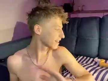 Chaturbate Free Live Porn of andytwinkkk
