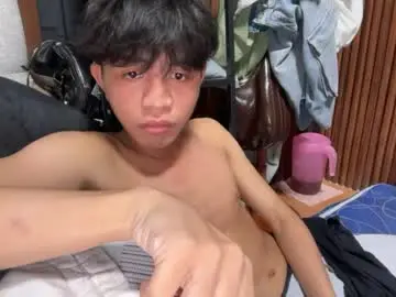 Chaturbate Live Porn of boytoylucaa