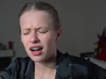 Chaturbate Free Porn Cam of ella_twinkle