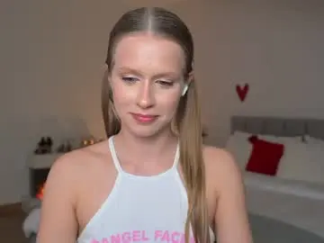 Chaturbate Nude Webcam of ella_twinkle