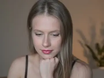 Chaturbate Live Sex Cam of ella_twinkle
