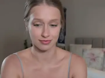 Chaturbate Live Sex Cam of ella_twinkle