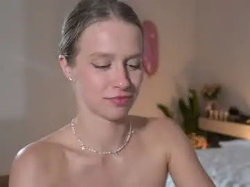 Chaturbate Nude Webcam of ella_twinkle