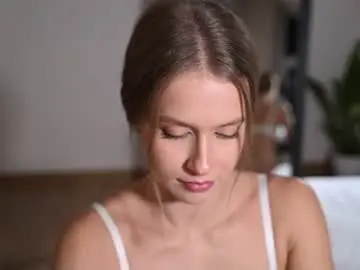Chaturbate Sex Cam of ella_twinkle