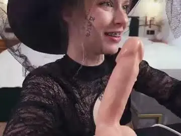Chaturbate Adult Video Chat of ella_twinkle