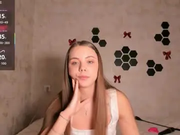 Chaturbate Live Sex Cam of mia_com