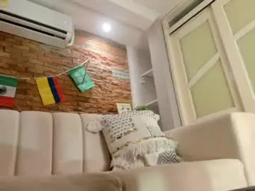 Chaturbate Live Porn of maiily_vega