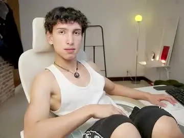 Chaturbate Live Sex Cam of boream_