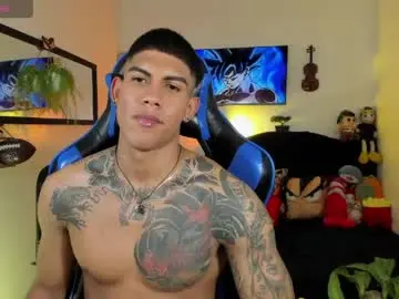 Chaturbate Nude Webcam of damian_latinxxx
