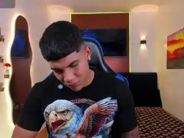 Chaturbate Watch Live Sex Cams of damian_latinxxx