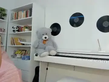 Chaturbate Adult Video Chat of judylea18