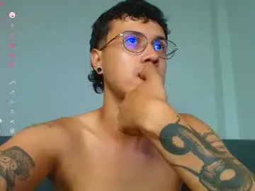 Chaturbate Best live sex cam show of leaneseb