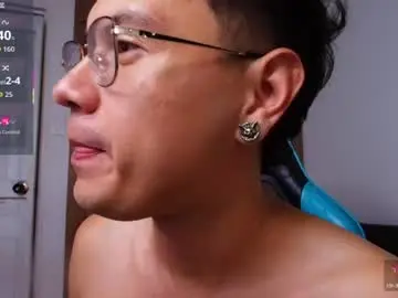 Chaturbate Live Sex Cam of leaneseb