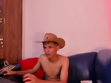 Chaturbate Adult Video Chat of littlecum18