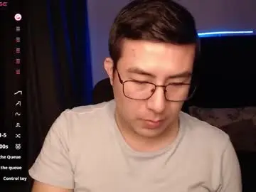 Chaturbate Adult Webcam of andrewmhilton_