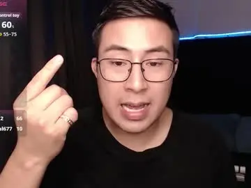 Chaturbate Free Porn Cam of andrewmhilton_