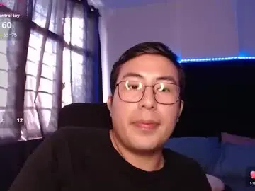 Chaturbate Free Live Porn of andrewmhilton_