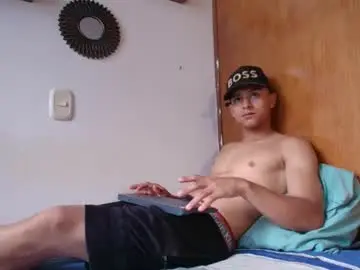 Chaturbate Free Live Porn of carloz_perez