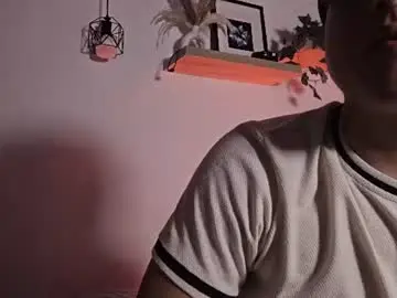 Chaturbate Live Sex Cam of mia_belmont