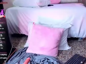 Chaturbate Adult Webcam of miacamille