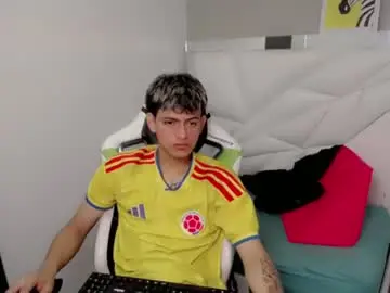 Chaturbate Live Porn of yosepp_cum