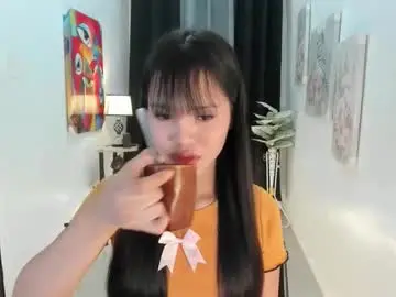 Chaturbate Watch Live Sex Cams of callmeprettylj