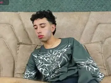 Chaturbate Nude Webcam of erickblaze_wm