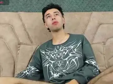 Chaturbate Live Sex Cam of erickblaze_wm