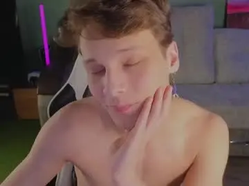 Chaturbate Watch Live Sex Cams of lilteddyboy