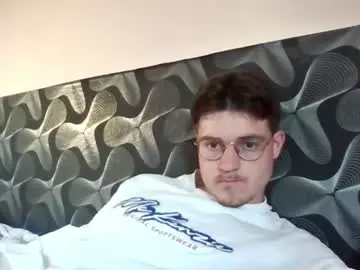 Chaturbate Watch Live Sex Cams of outschock222