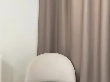 Chaturbate Live Sex of shy_schoolgirl_