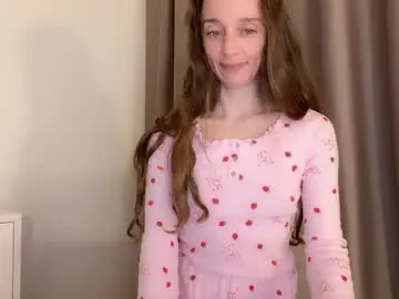 Chaturbate Free Live Porn of shy_schoolgirl_
