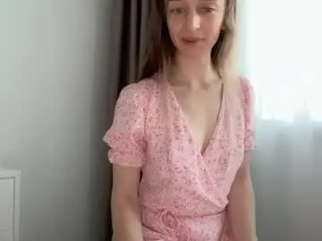 Chaturbate Live Sex Cam of shy_schoolgirl_