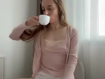 Chaturbate Sex Cam of shy_schoolgirl_