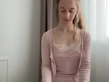 Chaturbate Nude Webcam of shy_schoolgirl_